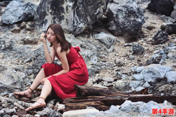成熟丰满多毛大隂户的魅力：感受自然之美与自信女性的独特吸引力