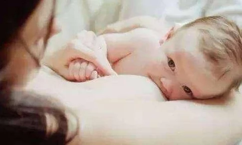 乳交体验：最新网友热评与评分揭秘，真实感受大曝光