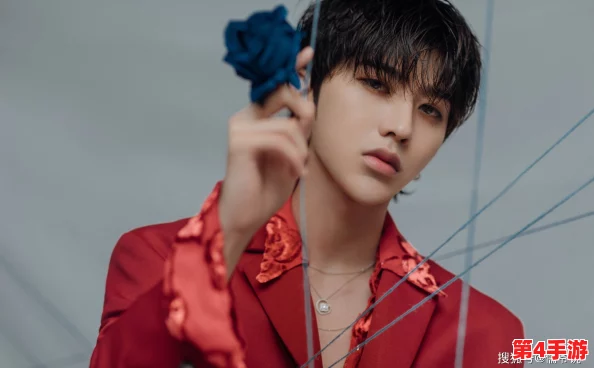 男人秘 桶进美女坤坤里，网友热议：这究竟是爱情的纠葛还是一场游戏？