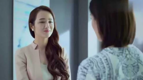 理解白洁和孙倩之间的复杂关系与情感纠葛，揭示她们各自的人生选择与成长历程