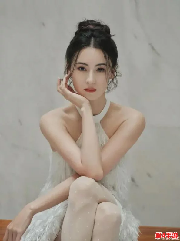 张柏芝的毛旺盛太多太黑，令人惊讶的是她在公众场合展现出的自然美与个性风格之间的微妙平衡