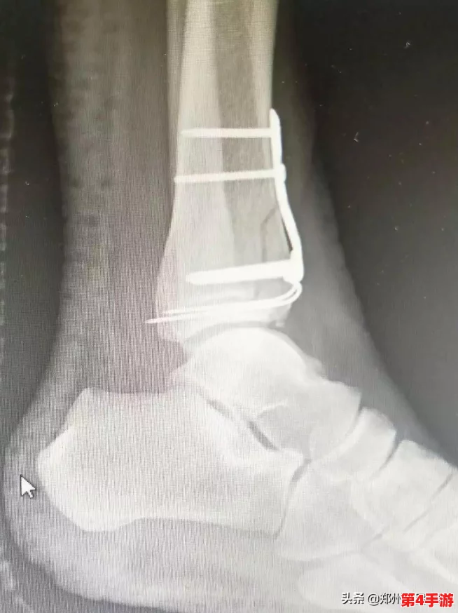 疯批父子骨科：网友热议“这标题太有创意了，感觉会是个爆笑的故事！”