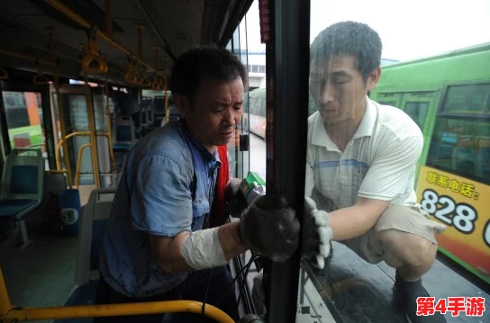 王晴公交车：一段关于城市生活与人际关系交织的旅程，展现了平凡日常中的不平凡故事与情感