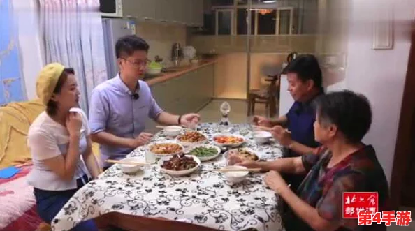 老公请部长家里吃饭,展现了主人的热情款待和社交能力 老公请部长家里吃饭,展现了主人的热情款待和社交能力