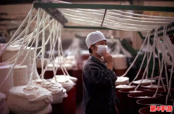 卖婬的中国妓女BBwiiZZ,反映了社会底层女性在经济压力下的无奈与挣扎,以及对生存权利的渴望与追求 卖婬的中国妓女BBwiiZZ,反映了社会底层女性在经济压力下的无奈与挣扎,以及对生存权利的渴望与追求