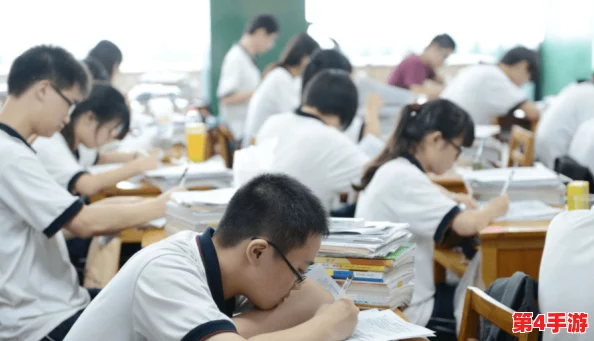 没带罩子让老师c了一节课，这不仅是一次意外的课堂经历，更反映了学生在学习过程中对准备工作的重视程度