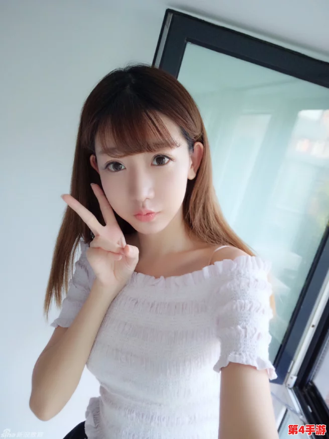 美女校花 张开腿让我 图片，清纯可爱又迷人的校园女神，展现青春风采与魅力的完美瞬间