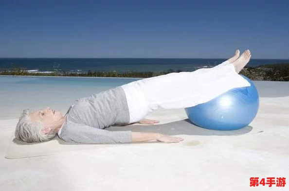 当女生迈开腿又疼又叫拔萝卜，这些动作或许与健身和运动有关