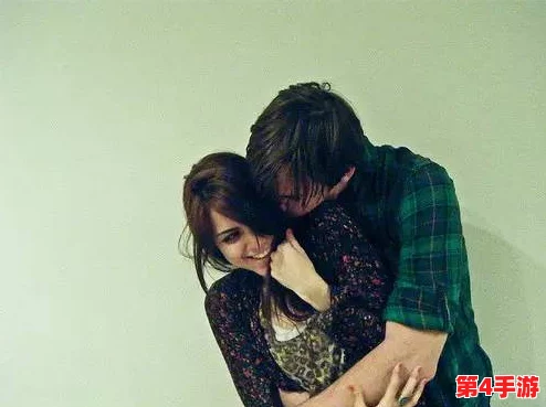 男生把坤放在女生定眼里,视若无睹,不知珍惜 男生把坤放在女生定眼里,视若无睹,不知珍惜