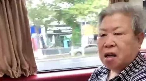 老太一级BBBBBBBBB,网友纷纷表示:“这是什么神奇的等级?难道是新出的评比标准吗?” 老太一级BBBBBBBBB,网友纷纷表示:“这是什么神奇的等级?难道是新出的评比标准吗?”