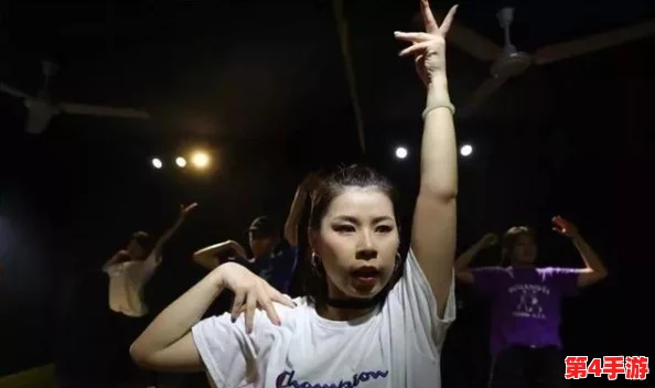 日本教师和hiphop老师的区别:文化背景和教学风格的多元对比分析 日本教师和hiphop老师的区别:文化背景和教学风格的多元对比分析
