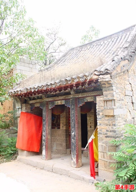 秀英和泥瓦工在破庙中的奇遇与心灵碰撞之旅 秀英和泥瓦工在破庙中的奇遇与心灵碰撞之旅