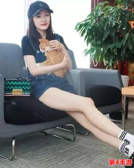 白丝老师-脱-了-内-裤-打开腿露出尿口,这一行为引发了对师生关系和社会道德的深思,令人关注其背后的心理与文化因素 白丝老师-脱-了-内-裤-打开腿露出尿口,这一行为引发了对师生关系和社会道德的深思,令人关注其背后的心理与文化因素