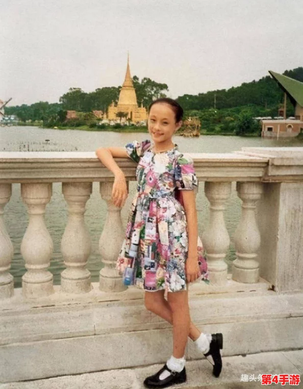 老师没带罩子让我吃了一节课，学生们纷纷表示不满并要求改进教学设施与安全措施