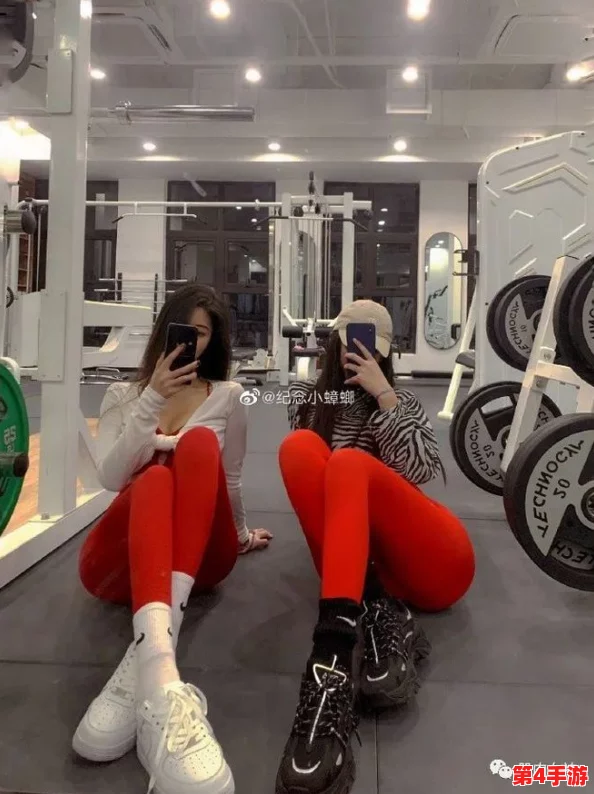蜜臀91：在当今社交媒体时代，如何看待这一现象对年轻人审美观的影响与挑战？