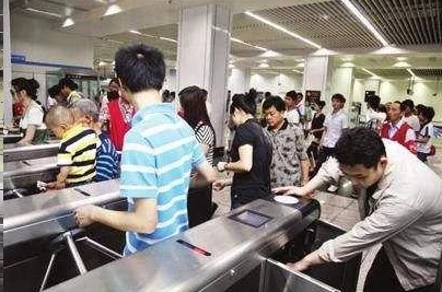 免费版九幺苹果:用户评价称其操作简单、功能丰富,值得一试的优质应用! 免费版九幺苹果:用户评价称其操作简单、功能丰富,值得一试的优质应用!