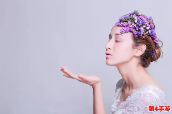 女性角色去掉小内皮肤的，网友评论：这设计真大胆，让人意想不到，难道是要挑战传统审美吗？