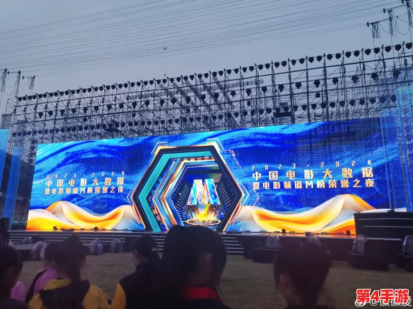 www.yy7蜜桃视频：2024年最热影视作品推荐，带你领略新潮流与精彩瞬间