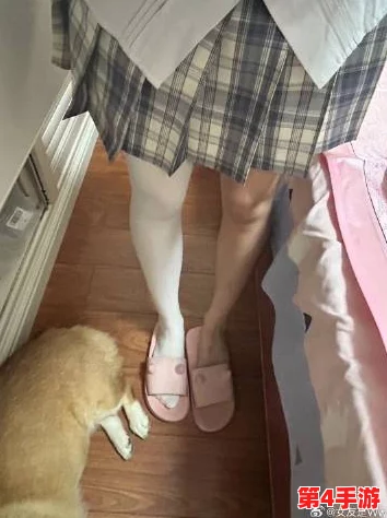 白丝 扒腿自慰爽出白色，网络热议引发众多网友讨论与反思社会风气问题