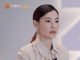 张柏芝下面毛又多又黑，令人惊艳的美丽与魅力，完美展现她的独特风采和自信光辉