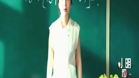 女班长被 c 扒衣服作文,风波不断,令人唏嘘不已的青春故事 女班长被 c 扒衣服作文,风波不断,令人唏嘘不已的青春故事