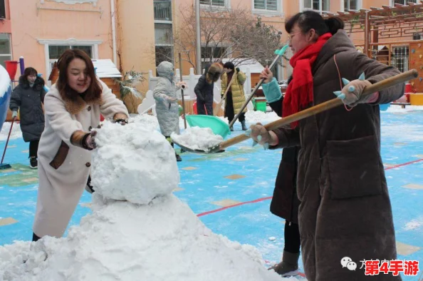 DNF角色大赏：探索哪位英雄的雪人装扮最为萌动人心？