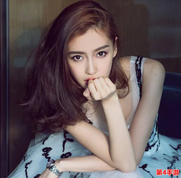 “吉泽明步人体艺术：网友热议其作品如何挑战传统美学与现代审美观念的界限”
