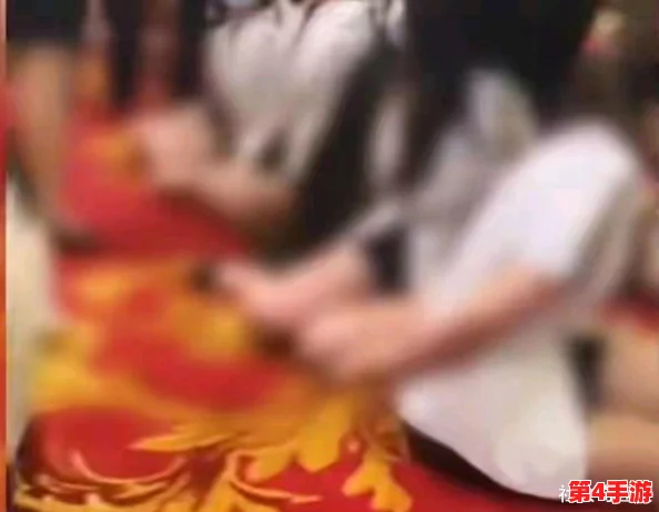 女仆扒开腿秘 让人桶爽，警方查获非法活动现场，逮捕多名涉案人员引发社会关注