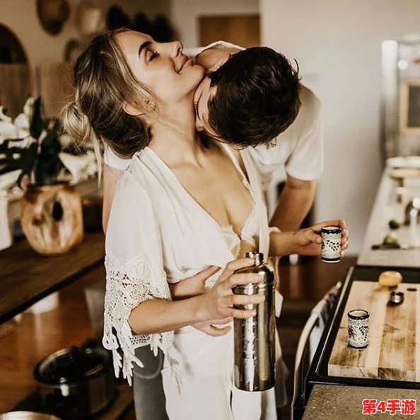 欧美老女人性爱：探讨成熟女性在性关系中的魅力与自信，打破传统观念的束缚与偏见