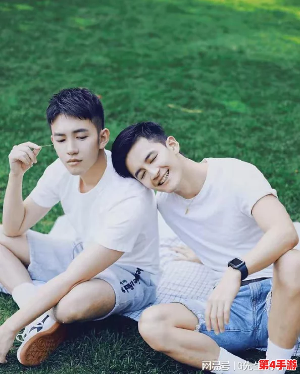 体育生空少玩Gay,畅游激情世界,展开属于他们的爱恋与冒险旅程 体育生空少玩Gay,畅游激情世界,展开属于他们的爱恋与冒险旅程