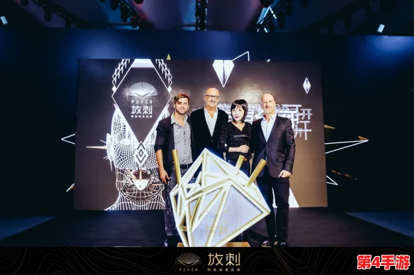 在KTV拨开内裤进入,感受音乐与激情的完美交融,释放自我,享受无尽乐趣的夜晚体验 在KTV拨开内裤进入,感受音乐与激情的完美交融,释放自我,享受无尽乐趣的夜晚体验