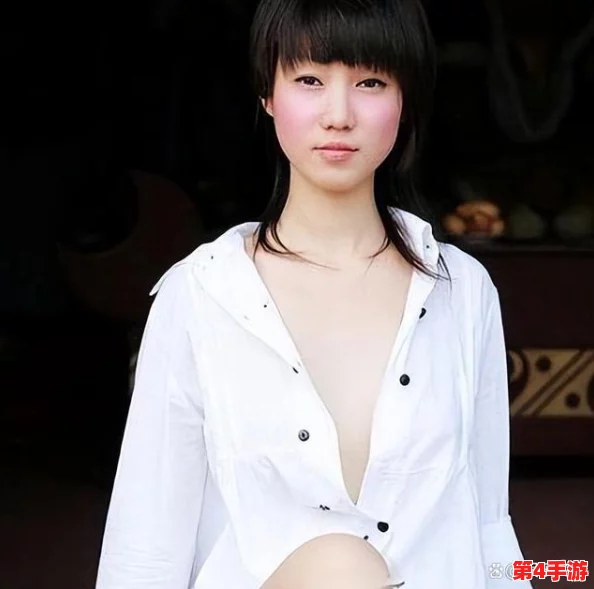 张筱雨露生殖照:2024年网络热议的艺术与伦理交锋,引发社会广泛讨论 张筱雨露生殖照:2024年网络热议的艺术与伦理交锋,引发社会广泛讨论