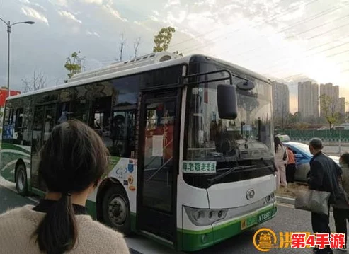 合家欢下册公交车：畅享家庭出行新体验，提升城市交通便利性与舒适度，让每一次旅程都充满温馨与快乐