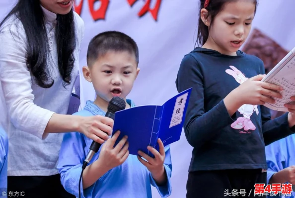 啊～你TM别舔了，这种行为不仅让人感到不适，更反映出社会对公共场合礼仪的忽视与缺乏尊重