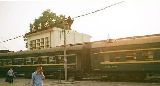 开火车56分钟中国哪里可以看到？听说这条线路沿途风景如画，还有神秘的古老传说等你来探寻！