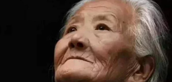 俄罗斯老太美自bbw：网友疑似揭秘其背后隐藏的神秘身世和家族传承