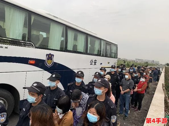 CF手游荒岛特训：枪法欠佳者的逆袭策略——前期精准蹲守与战术布局心得独享