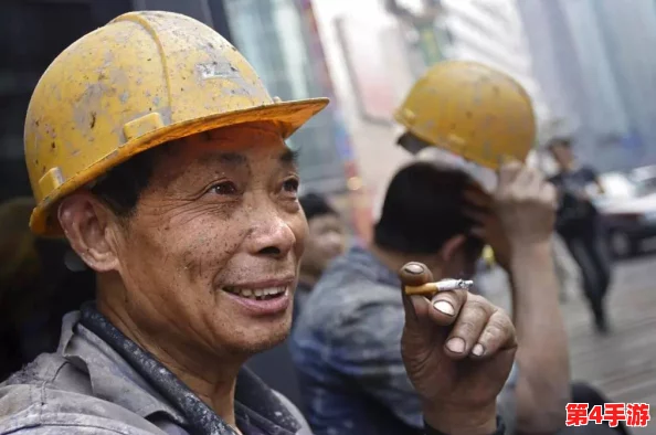 婉莹满足了十几个农民工，网友纷纷表示：这样的善举让人感受到社会的温暖与关怀，值得更多人学习