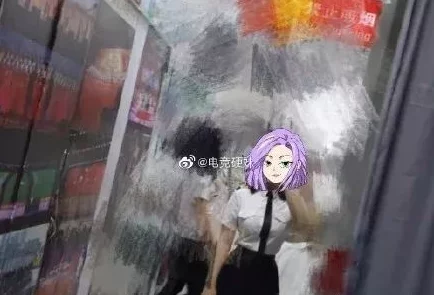 白丝校花被狂揉大胸照片引发热议,网友纷纷评论其背后故事与校园文化现象 白丝校花被狂揉大胸照片引发热议,网友纷纷评论其背后故事与校园文化现象