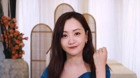 沈娜娜和夏晴子的合作有哪些？从音乐到影视，盘点她们的精彩合作与成就分析