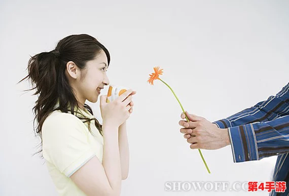 男朋友跟别人一起分享我，网友曝光细节引发热议