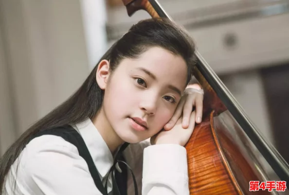 国产白嫩校花:校园生活中的青春风采与美丽追求,展现当代大学生的多元魅力与个性发展 国产白嫩校花:校园生活中的青春风采与美丽追求,展现当代大学生的多元魅力与个性发展